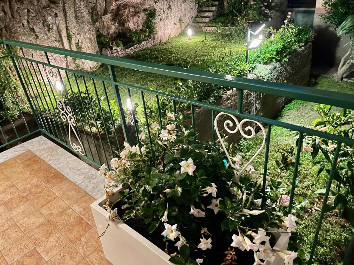Minori Palace De Luxe Apartment Eksteriør bilde